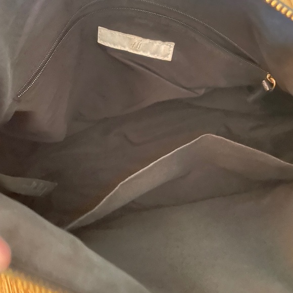 H&M Black Vegan Leather Bag, Like New, Zipper Top, Tassel Detail, Interior Zippe - Picture 6 of 6